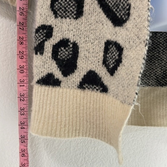 Guess Women's Long Animal Print Duster Cardigan Sweater Size Medium M - Picture 7 of 7